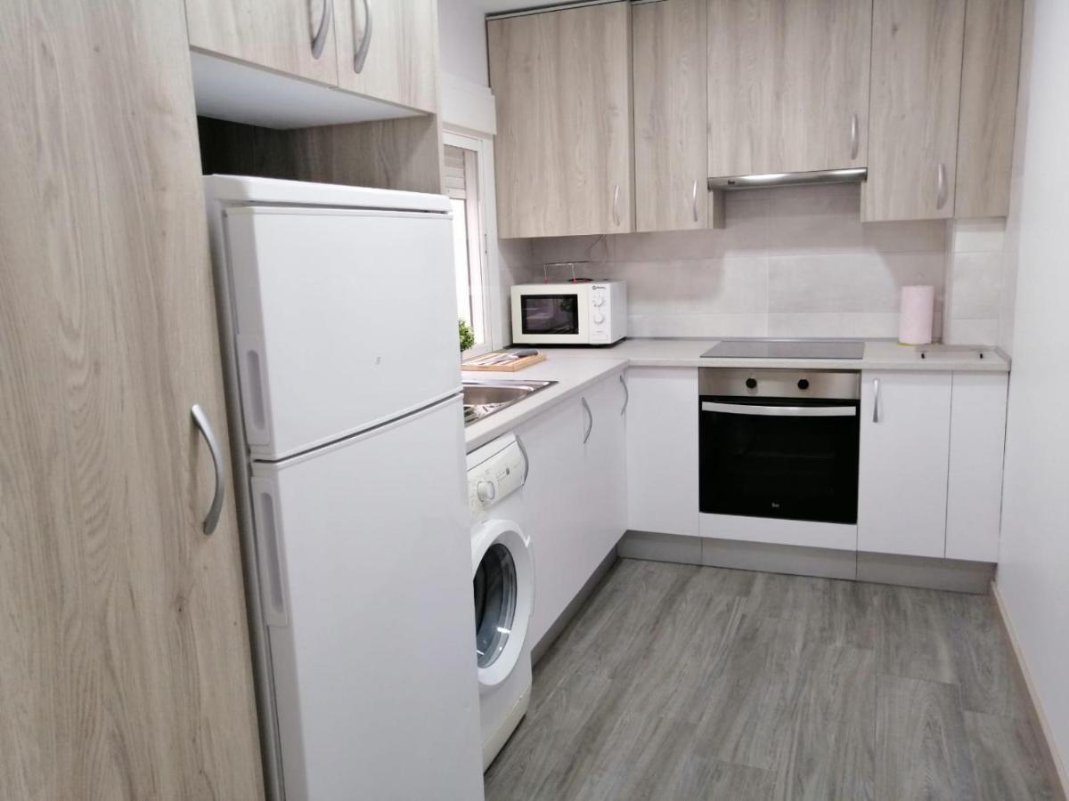 Apartamento Dos Torres Frodo - Estacionamiento Privado Gratuito Zaragoza Exterior foto