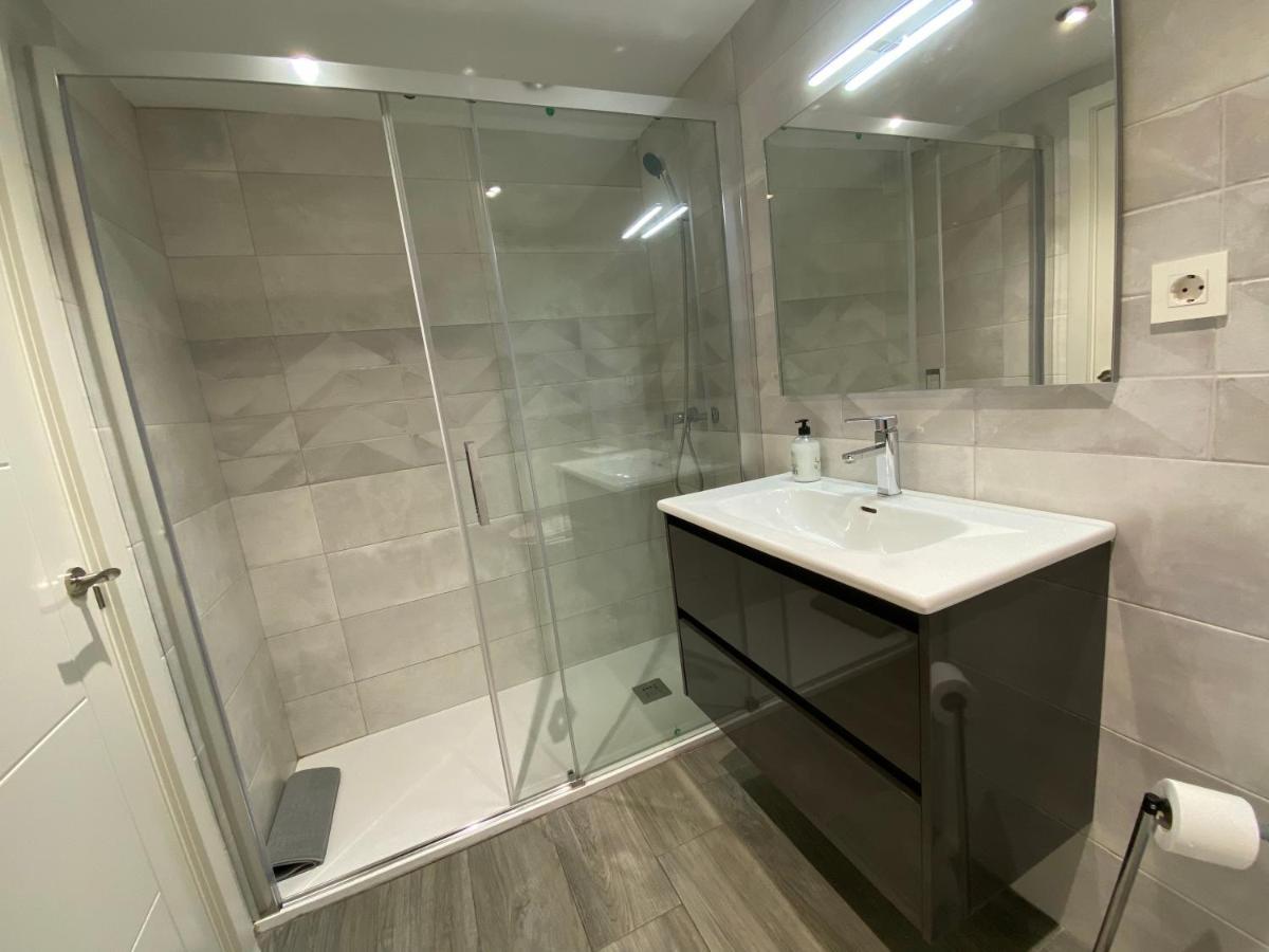 Apartamento Dos Torres Frodo - Estacionamiento Privado Gratuito Zaragoza Exterior foto